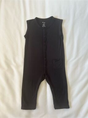 Kyte Baby Sleeveless Romper in Black